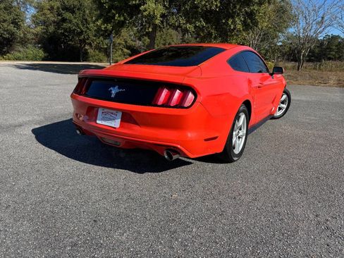 Used 2015 Ford Mustang V6 2dr Fastback image 36