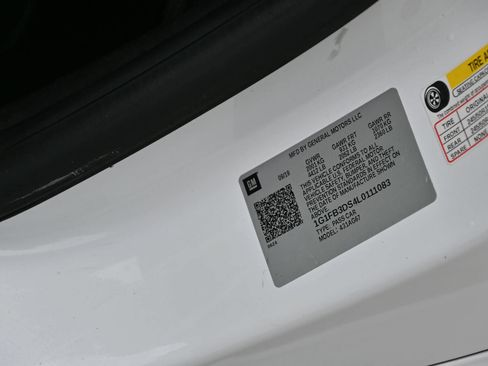 Used 2020 Chevrolet Camaro LT RWD image 20
