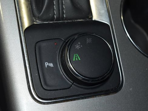 Used 2020 Chevrolet Blazer LT w/ Redline Edition FWD image 16