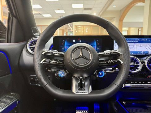 New 2025 Mercedes-Benz GLB 35 AMG 4MATIC image 9
