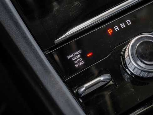 Used 2022 Jeep Grand Cherokee Limited image 36