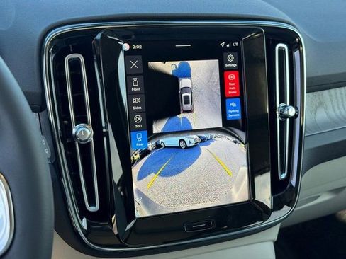 New 2026 Volvo XC40 B5 Plus w/ Protection Package Premier image 23