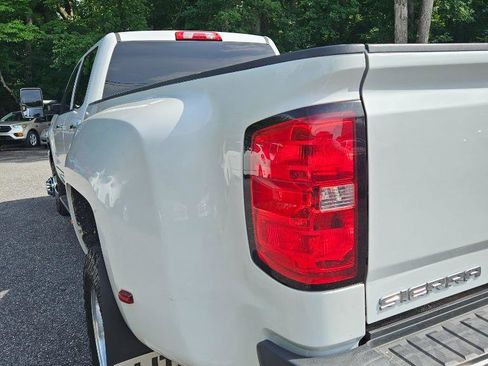 Used 2017 GMC Sierra 3500 SLT w/ Duramax Plus Package image 43