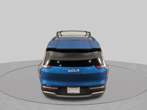 Used 2024 Kia EV9 Wind AWD/4WD image 37