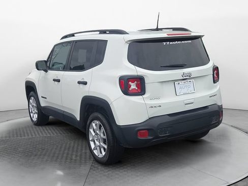 Used 2021 Jeep Renegade Sport w/ Sport Appearance Group AWD/4WD image 3