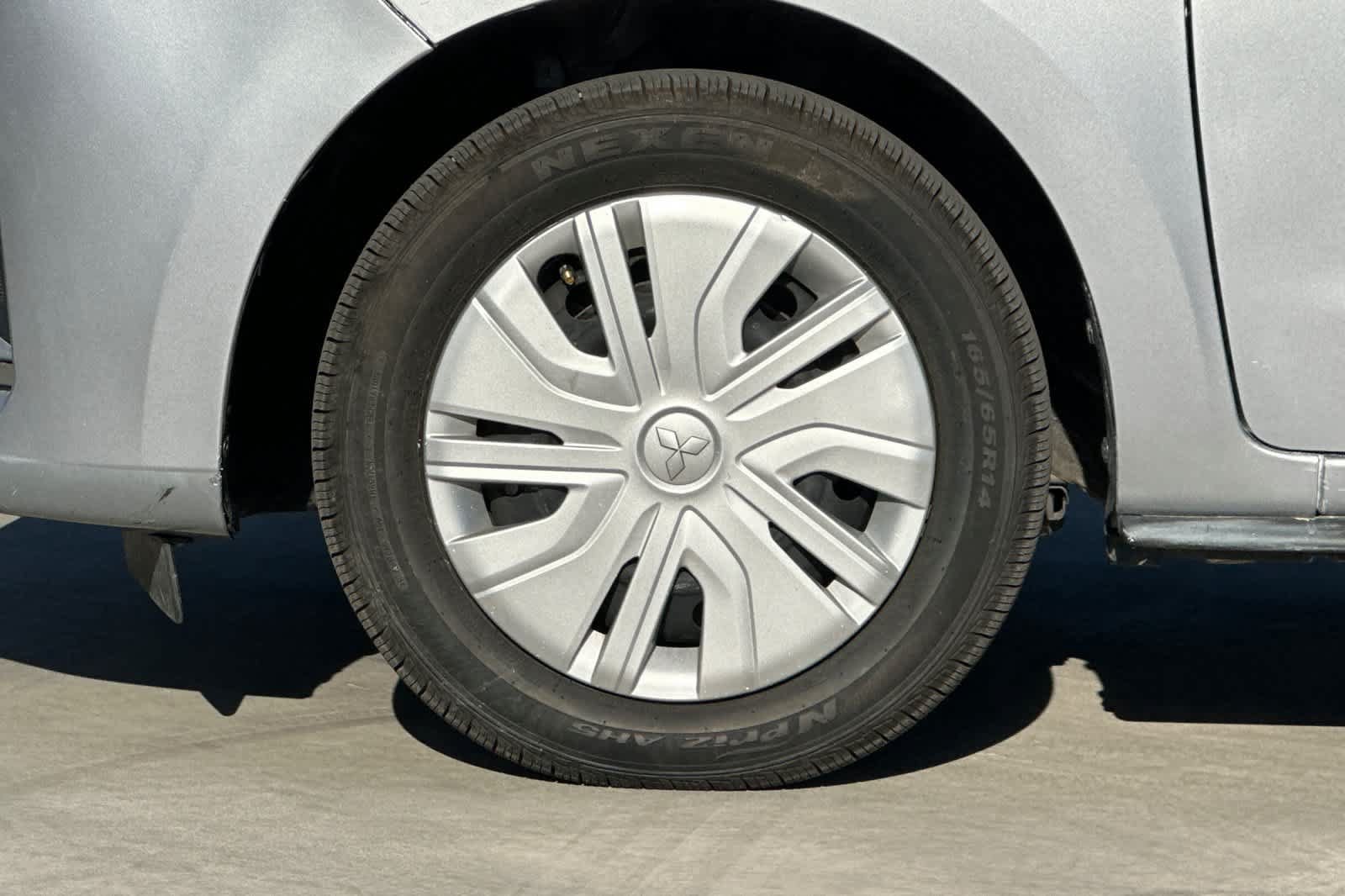 Used 2024 Mitsubishi Mirage ES FWD image 11
