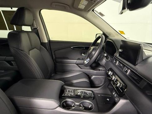 Used 2025 Honda Pilot EX-L image 50