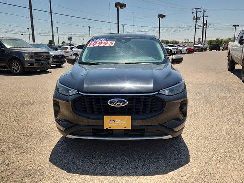 Certified 2024 Ford Escape Active FWD image 2