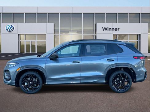 New 2026 Volkswagen Tiguan SE R-Line AWD/4WD image 2