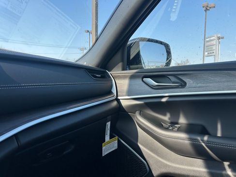 New 2026 Jeep Grand Cherokee L Limited image 24