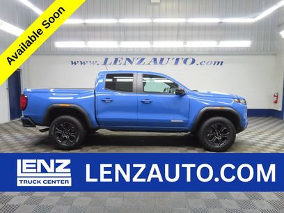Used 2025 GMC Canyon Elevation