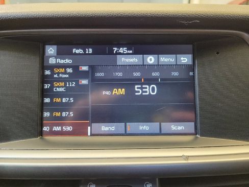 Used 2018 Kia Optima LX FWD image 25