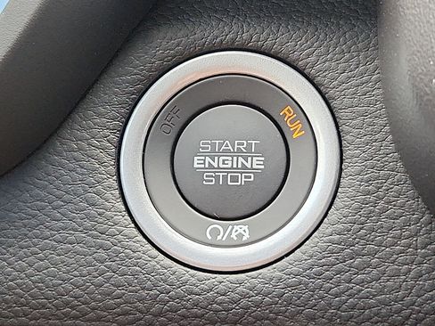 New 2026 RAM 1500 Big Horn AWD/4WD image 18