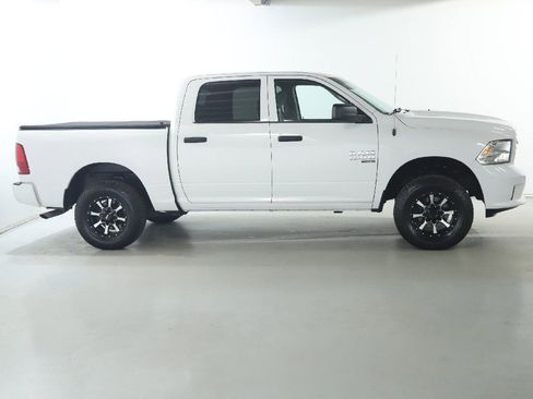 Used 2019 RAM 1500 Express image 11