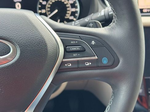 Used 2021 INFINITI QX50 Sensory image 33