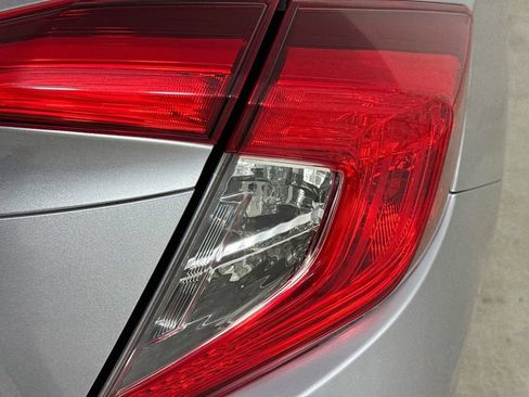 Used 2016 Honda Civic EX image 31