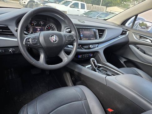 Used 2020 Buick Enclave Essence w/ Sport Touring Edition FWD image 14