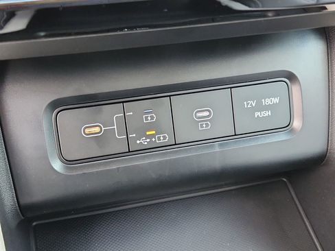 New 2026 Hyundai Tucson Limited image 27