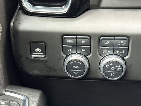 Used 2025 GMC Sierra 1500 Denali w/ Denali Reserve Package image 39