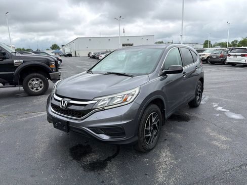Used 2016 Honda CR-V SE image 2
