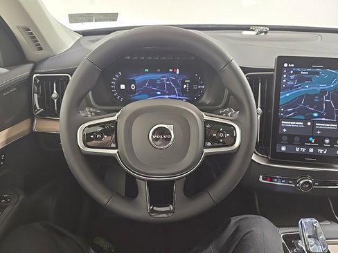New 2026 Volvo XC90 T8 Plus image 12