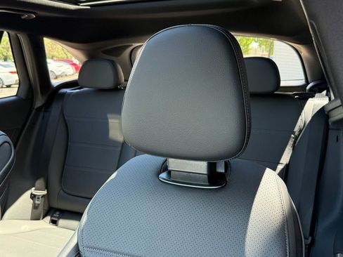 New 2026 Mercedes-Benz GLC 300 image 3