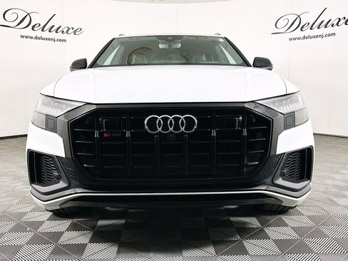 Used 2021 Audi SQ8 Prestige w/ Prestige Package image 2
