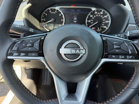 Used 2025 Nissan Altima 2.5 SR AWD/4WD image 18