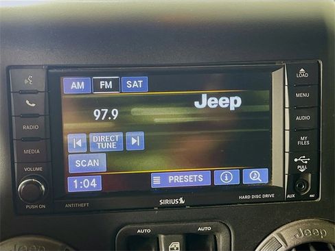 Used 2018 Jeep Wrangler Sport image 14