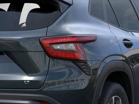 New 2026 Chevrolet Trax LT image 11