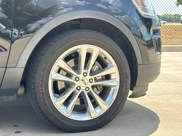 Used 2019 Ford Explorer XLT w/ Equipment Group 202A FWD image 15