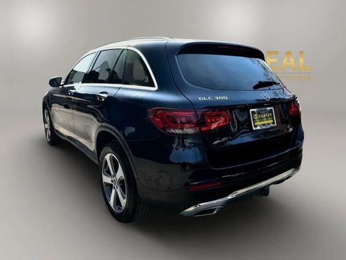 Used 2021 Mercedes-Benz GLC 300 4MATIC image 5