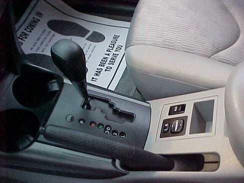 Used 2011 Toyota RAV4 Base 4x4 4dr SUV w/ Preferred Premium Pkg image 18