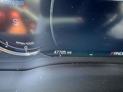 Used 2020 Cadillac Escalade Premium Luxury AWD/4WD image 27