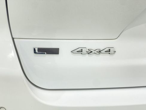 Used 2021 Jeep Grand Cherokee L Overland w/ Advanced Protech Group III image 42