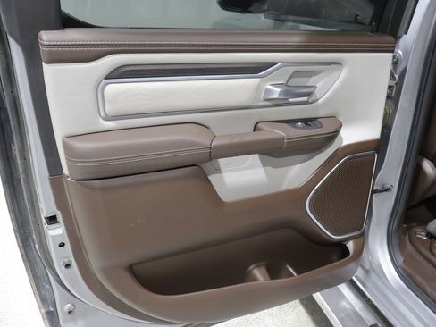 Used 2025 RAM 1500 Laramie AWD/4WD image 20