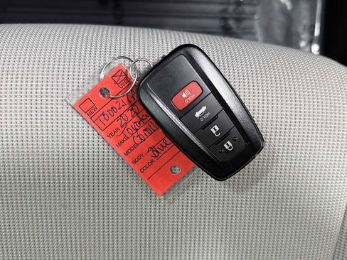 Used 2020 Toyota Corolla LE w/ LE Premium Package image 31