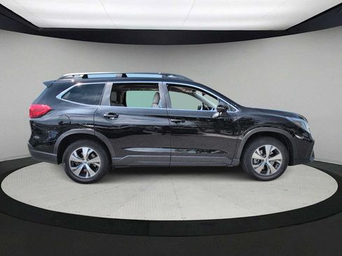 Certified 2023 Subaru Ascent Premium w/ Convenience Package AWD/4WD image 9