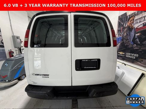 Used 2015 Chevrolet Express 2500 Work Van 3D Cargo Van image 6
