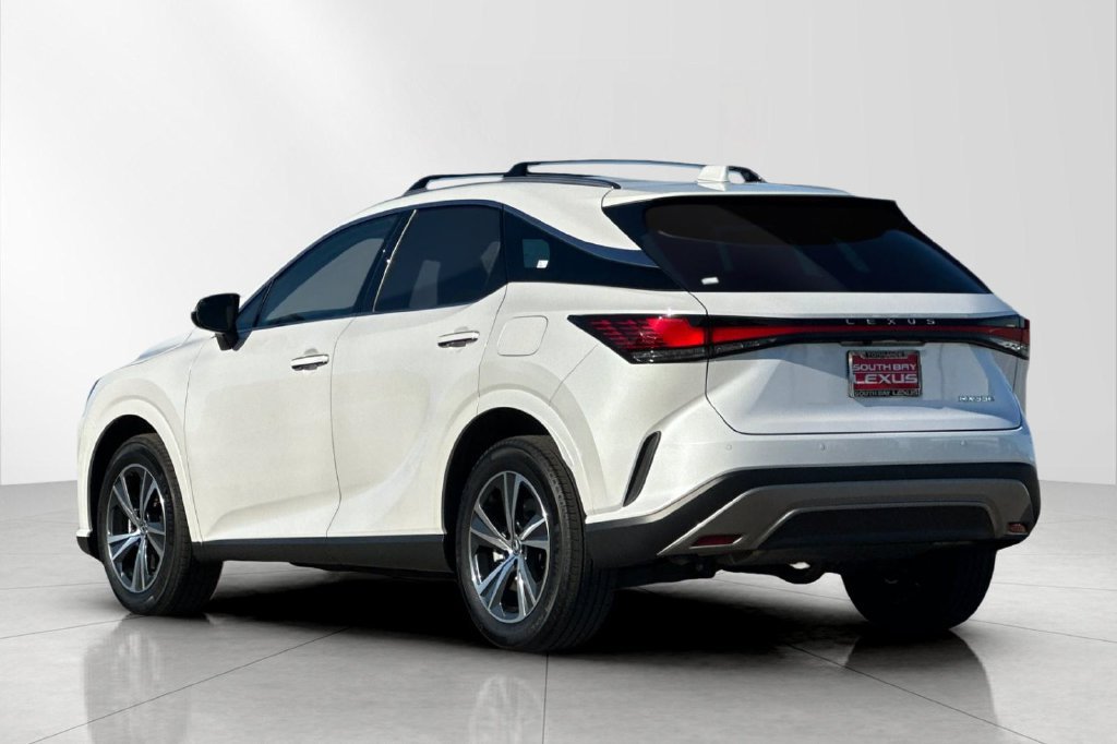 Certified 2025 Lexus RX 350 FWD w/ Accessory Package image 4