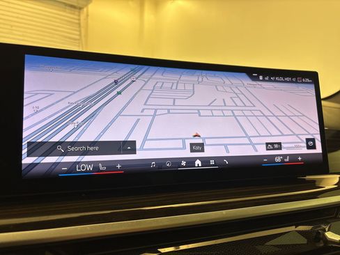 Certified 2024 BMW X5 sDrive40i w/ M Sport Package image 24