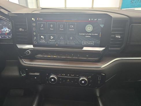 Used 2023 GMC Sierra 1500 SLT w/ SLT Convenience Package image 17