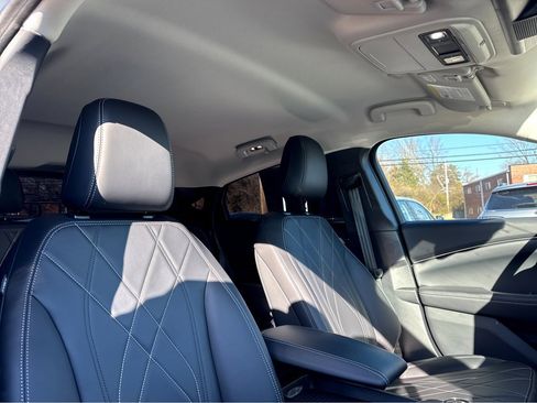 Used 2024 Ford Mustang Mach-E Select w/ Comfort Package Lite image 8