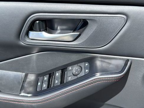 New 2026 Nissan Rogue SV AWD/4WD image 22