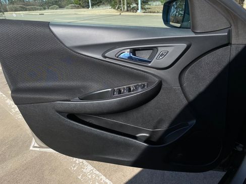 Used 2022 Chevrolet Malibu LT image 23