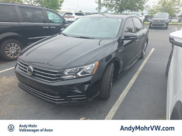 Used 2018 Volkswagen Passat 2.0T R-Line FWD image 2