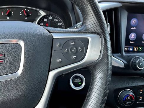 Used 2022 GMC Terrain SLE w/ Driver Convenience Package AWD/4WD image 11