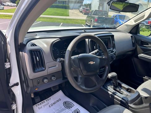 Used 2019 Chevrolet Colorado W/T AWD/4WD image 23
