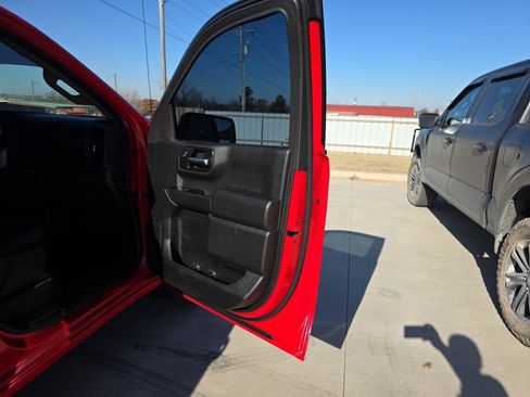 Used 2022 Chevrolet Silverado 1500 Custom w/ LPO, Dark Essentials Package AWD/4WD image 18