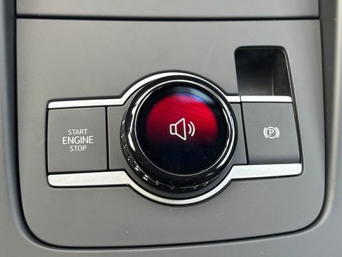 New 2026 Volkswagen Tiguan SE image 23